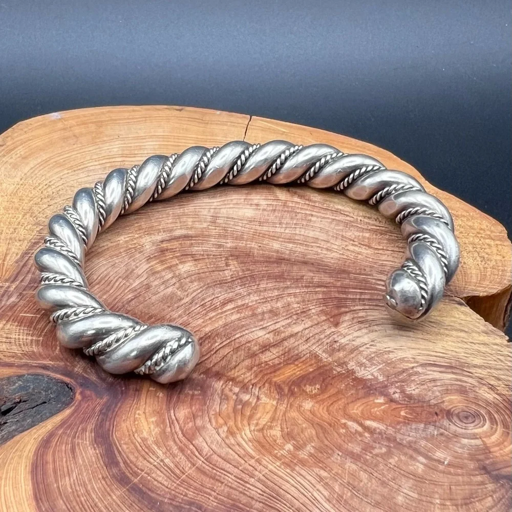 92 gram Native American Sterling Silver Twist Rope Cuff - Picture 2 of 8